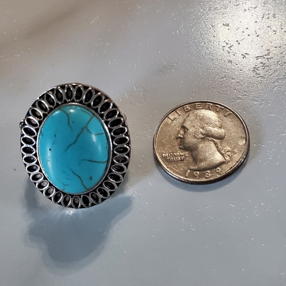 Silver Tone & Turquoise Stretch Band Ring 💥3 for $24💥 - Picture 5 of 17